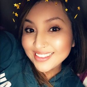 Meet your Posher, Juana